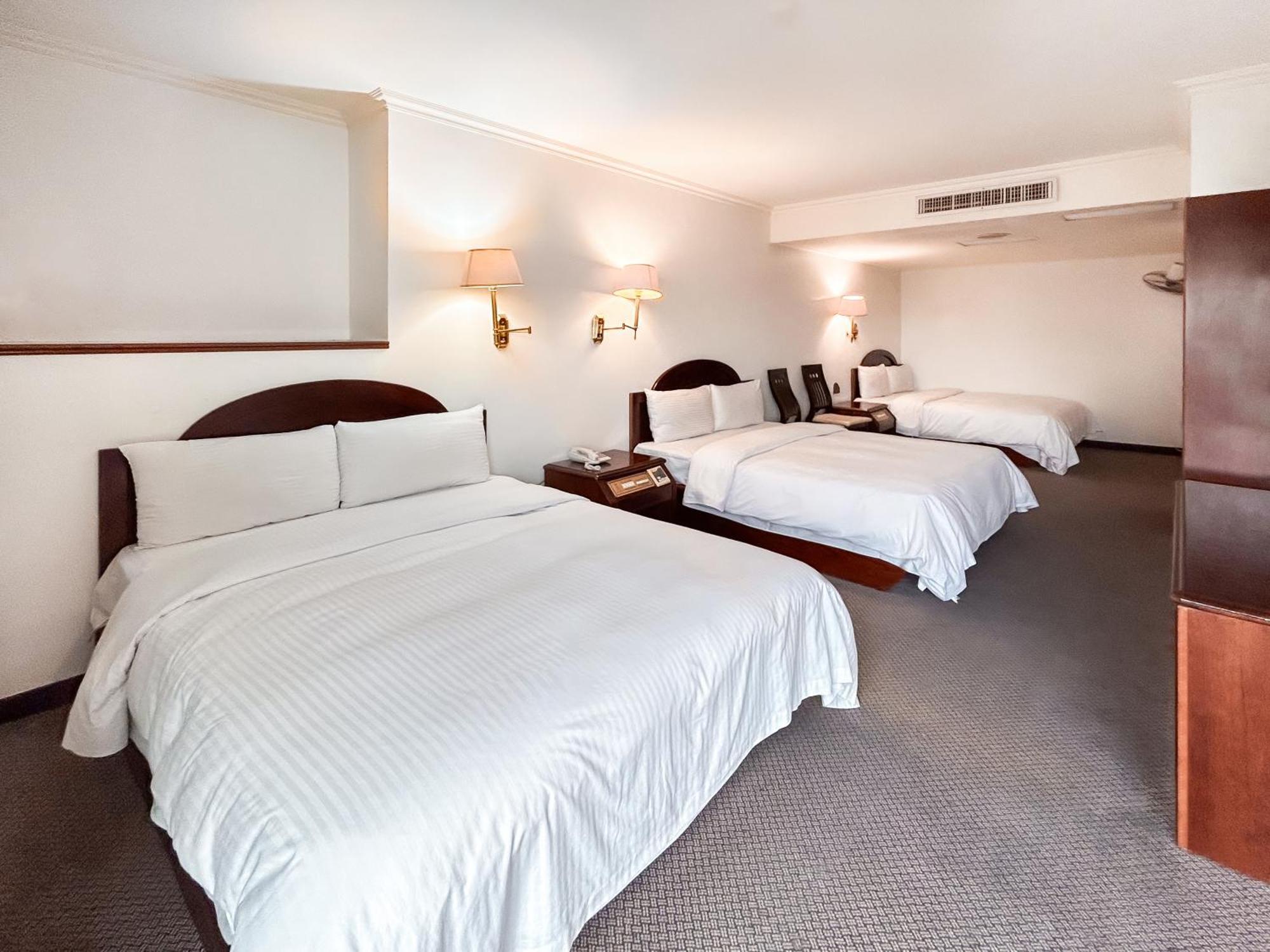 Tzu Chi Hotel Pingtung Kültér fotó