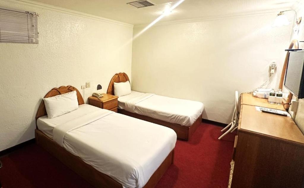 Tzu Chi Hotel Pingtung Kültér fotó