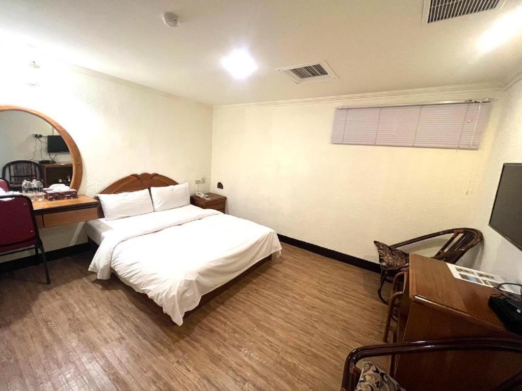 Tzu Chi Hotel Pingtung Kültér fotó